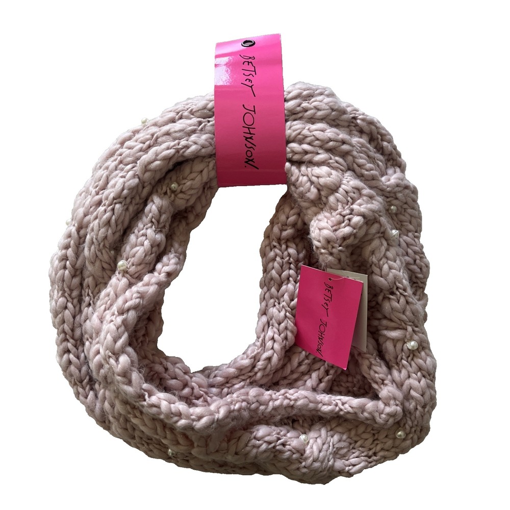 NWT Betsey Johnson Petal Pink Chunky Scarf‎ Loop Infinity Metallic Pearl